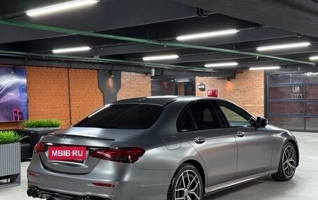 Mercedes-Benz E-Класс, 2022 год, 4 270 000 рублей, 5 фотография
