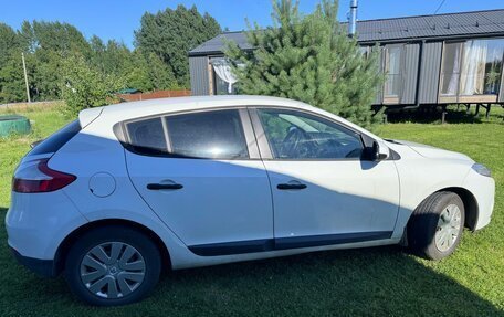Renault Megane III, 2010 год, 699 000 рублей, 3 фотография