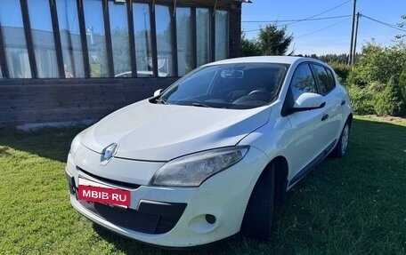 Renault Megane III, 2010 год, 699 000 рублей, 2 фотография