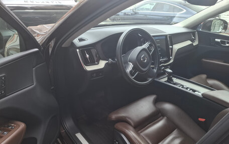 Volvo XC60 II, 2020 год, 4 100 000 рублей, 7 фотография