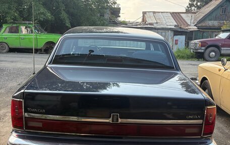 Lincoln Town Car II, 1990 год, 1 200 000 рублей, 2 фотография