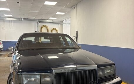 Lincoln Town Car II, 1990 год, 1 200 000 рублей, 3 фотография