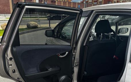 Honda Fit III, 2010 год, 620 000 рублей, 7 фотография