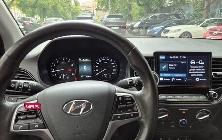 Hyundai Solaris II рестайлинг, 2021 год, 1 550 000 рублей, 6 фотография