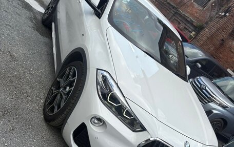 BMW X2, 2018 год, 2 200 000 рублей, 2 фотография