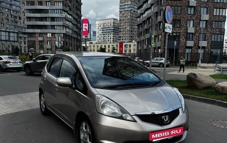 Honda Fit III, 2010 год, 620 000 рублей, 17 фотография