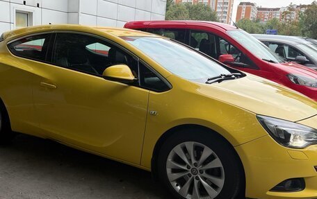 Opel Astra J, 2013 год, 690 000 рублей, 2 фотография