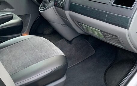 Volkswagen Transporter T5 рестайлинг, 2014 год, 1 900 000 рублей, 9 фотография