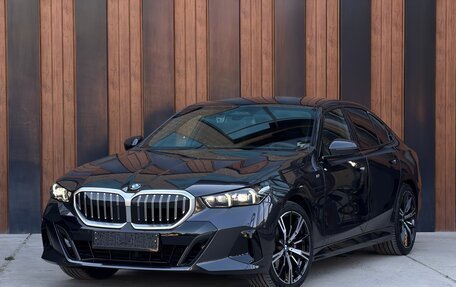 BMW 5 серия, 2025 год, 8 300 000 рублей, 3 фотография