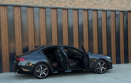 BMW 5 серия, 2025 год, 8 300 000 рублей, 9 фотография