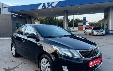 KIA Rio III рестайлинг, 2013 год, 785 000 рублей, 2 фотография