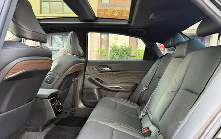 Toyota Avalon, 2025 год, 3 950 000 рублей, 9 фотография