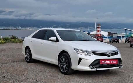 Toyota Camry, 2015 год, 2 100 000 рублей, 2 фотография