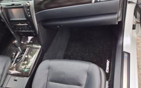 Toyota Camry, 2015 год, 2 100 000 рублей, 14 фотография