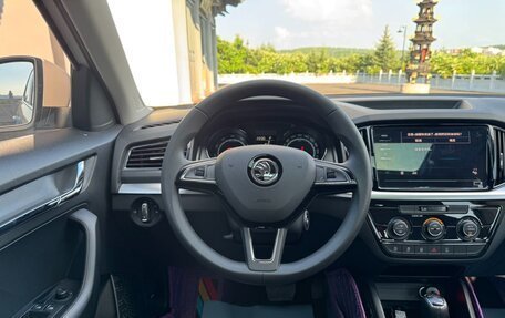 Skoda Kamiq I, 2021 год, 1 837 000 рублей, 10 фотография