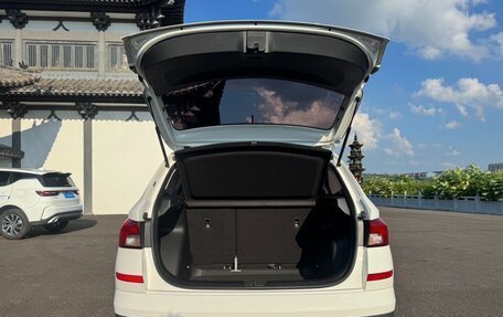 Skoda Kamiq I, 2021 год, 1 837 000 рублей, 8 фотография