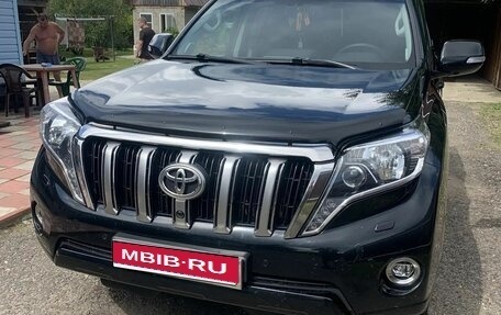 Toyota Land Cruiser Prado 150 рестайлинг 2, 2016 год, 3 700 000 рублей, 1 фотография