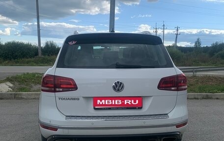 Volkswagen Touareg III, 2017 год, 3 900 000 рублей, 2 фотография