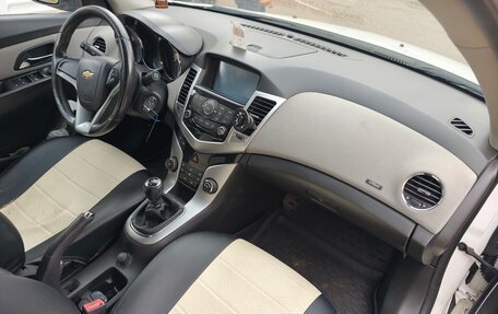 Chevrolet Cruze II, 2011 год, 632 000 рублей, 6 фотография
