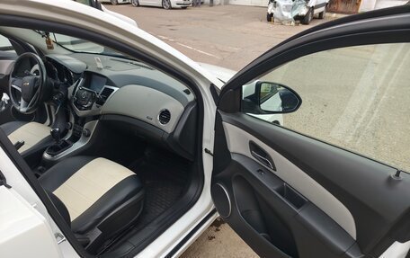 Chevrolet Cruze II, 2011 год, 632 000 рублей, 7 фотография