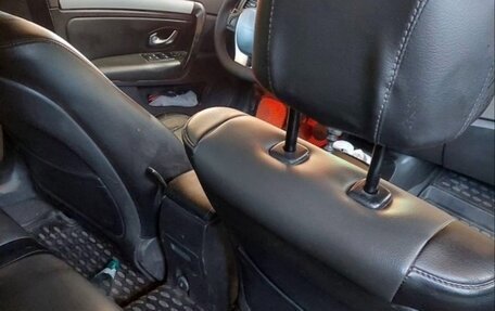 Renault Laguna III рестайлинг, 2008 год, 450 000 рублей, 10 фотография