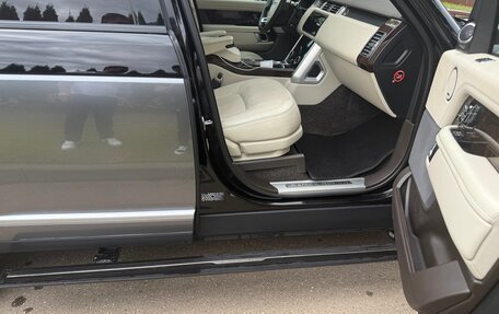 Land Rover Range Rover IV рестайлинг, 2018 год, 4 690 000 рублей, 12 фотография