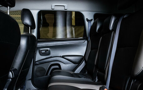 Mitsubishi Outlander III рестайлинг 3, 2010 год, 1 149 000 рублей, 10 фотография