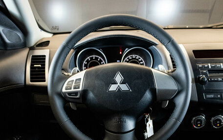 Mitsubishi Outlander III рестайлинг 3, 2010 год, 1 149 000 рублей, 6 фотография