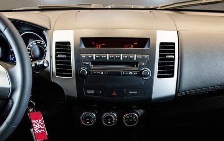 Mitsubishi Outlander III рестайлинг 3, 2010 год, 1 149 000 рублей, 7 фотография