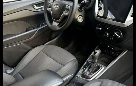 Hyundai Solaris II рестайлинг, 2017 год, 790 000 рублей, 5 фотография
