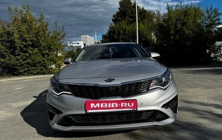 KIA Optima IV, 2019 год, 2 500 000 рублей, 2 фотография