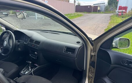 Volkswagen Bora, 2004 год, 350 000 рублей, 6 фотография
