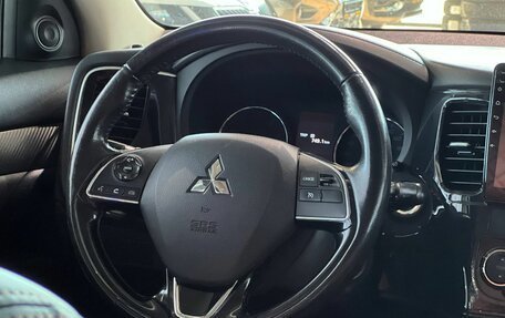 Mitsubishi Outlander III рестайлинг 3, 2018 год, 1 890 000 рублей, 17 фотография