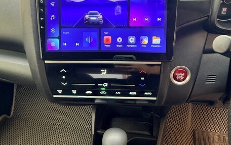 Honda Fit III, 2017 год, 1 000 000 рублей, 6 фотография
