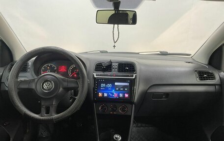 Volkswagen Polo VI (EU Market), 2011 год, 350 000 рублей, 11 фотография