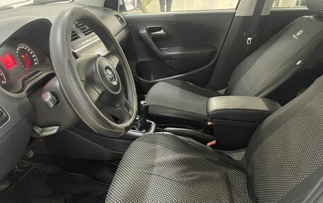 Volkswagen Polo VI (EU Market), 2011 год, 350 000 рублей, 12 фотография