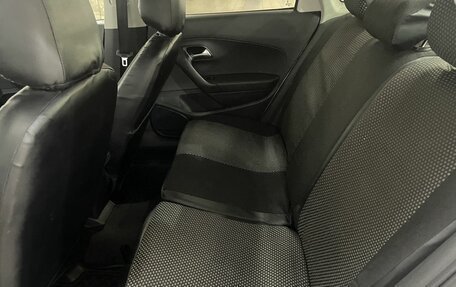 Volkswagen Polo VI (EU Market), 2011 год, 350 000 рублей, 13 фотография