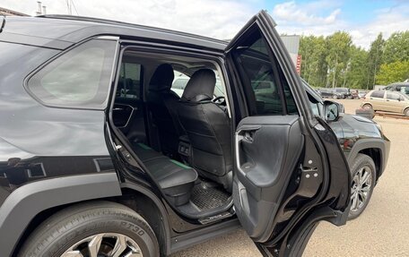 Toyota RAV4, 2024 год, 4 500 000 рублей, 3 фотография