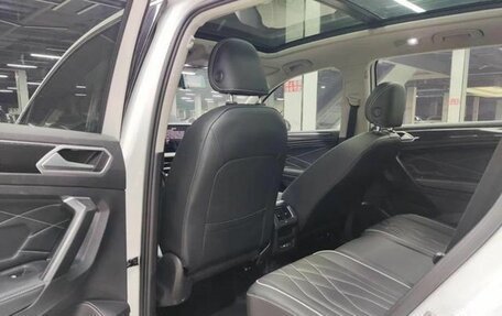 Volkswagen Tiguan II, 2021 год, 2 470 000 рублей, 9 фотография