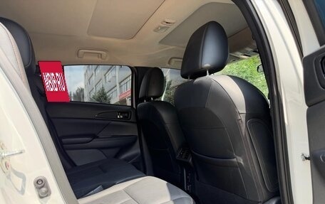 Mitsubishi Eclipse Cross, 2022 год, 1 876 000 рублей, 12 фотография
