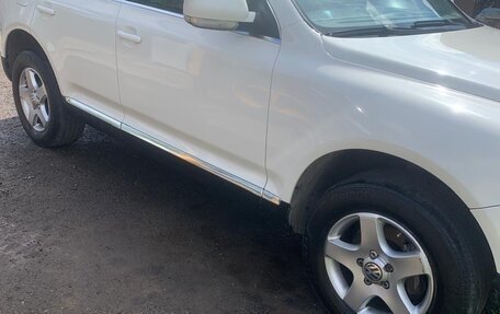 Volkswagen Touareg III, 2006 год, 980 000 рублей, 2 фотография