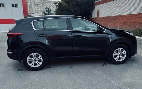 KIA Sportage IV рестайлинг, 2018 год, 1 800 000 рублей, 11 фотография