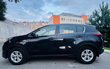 KIA Sportage IV рестайлинг, 2018 год, 1 800 000 рублей, 14 фотография