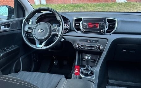 KIA Sportage IV рестайлинг, 2018 год, 1 800 000 рублей, 12 фотография