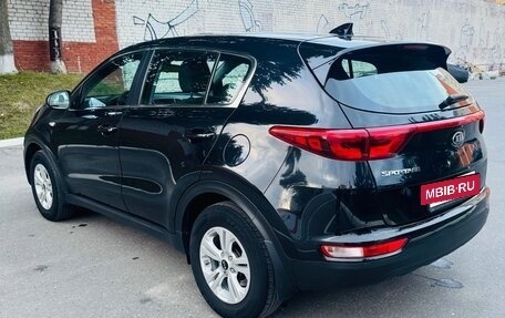 KIA Sportage IV рестайлинг, 2018 год, 1 800 000 рублей, 39 фотография