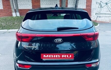 KIA Sportage IV рестайлинг, 2018 год, 1 800 000 рублей, 38 фотография