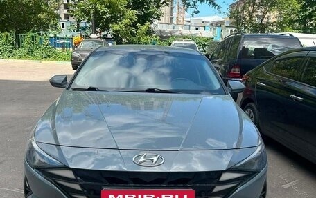 Hyundai Elantra, 2020 год, 2 000 000 рублей, 2 фотография