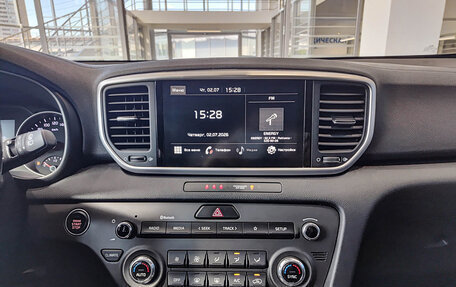 KIA Sportage IV рестайлинг, 2022 год, 2 397 000 рублей, 15 фотография