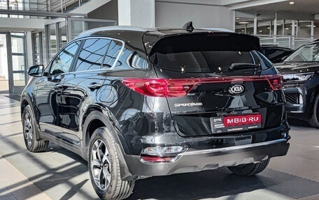 KIA Sportage IV рестайлинг, 2022 год, 2 397 000 рублей, 7 фотография