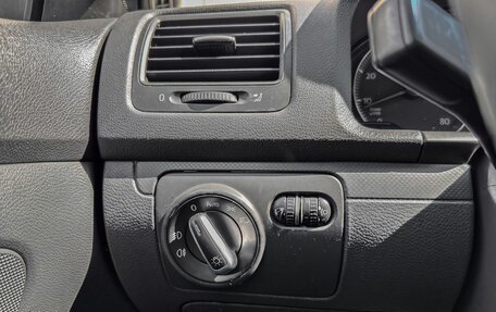 Volkswagen Golf V, 2005 год, 400 000 рублей, 13 фотография
